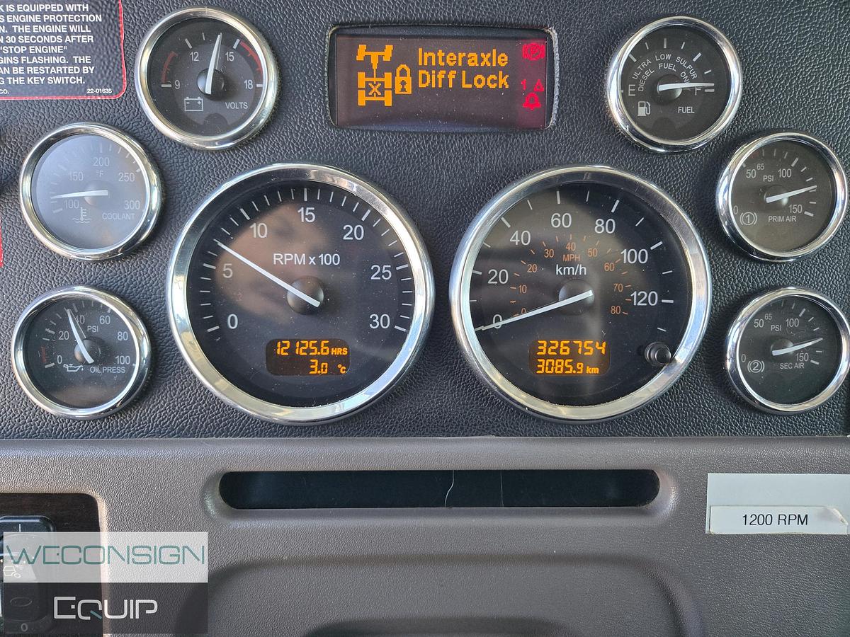 Used 2014 Peterbilt 367 Tan Tri 30 Ton Knuckle Boom Truck