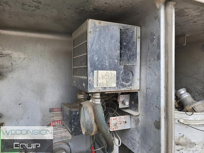 Used 2007 Freightliner Columbia Water/Tank