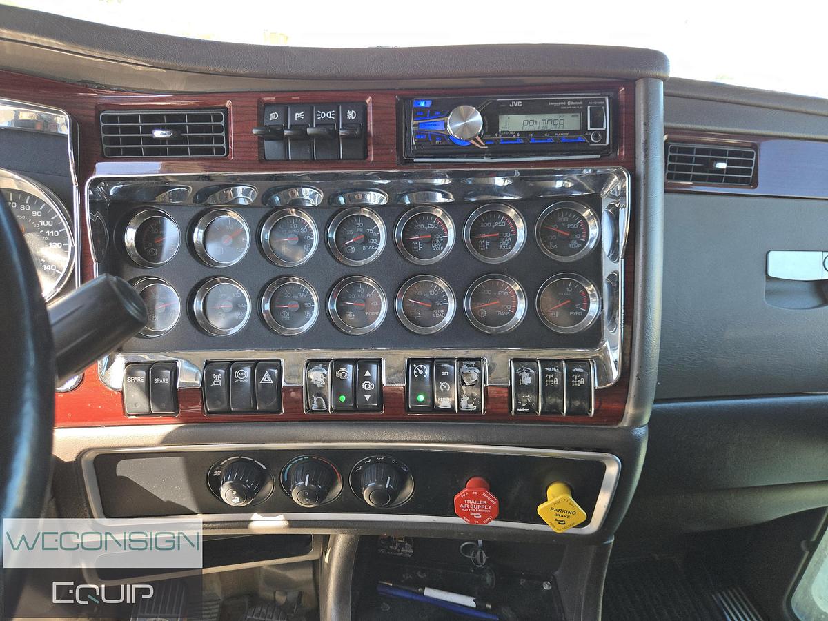 Used 2007 Kenworth T800 TA Lowbed Truck/ Tractor