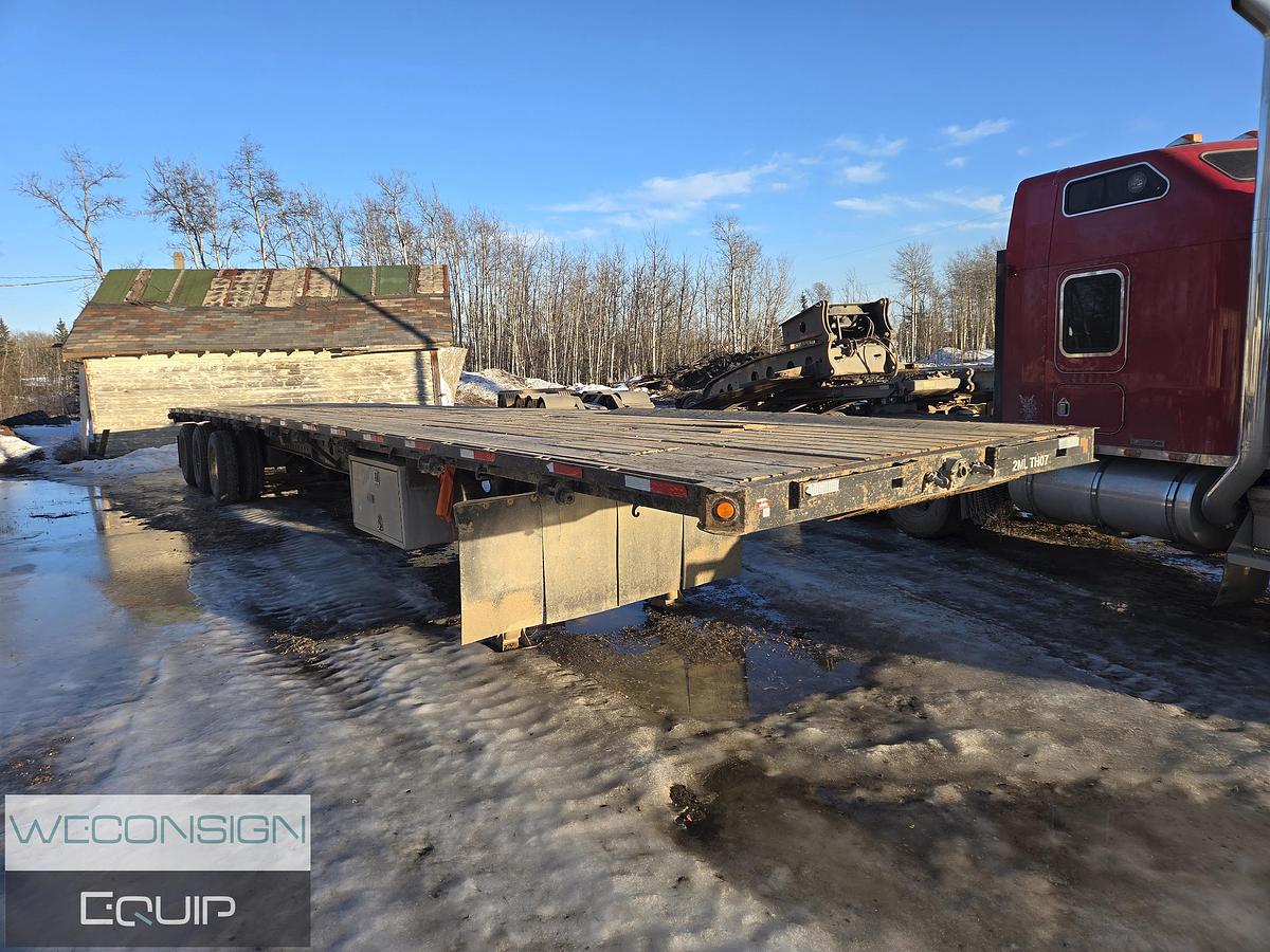 Used 2006 Manac 53' Flat Deck Sliding Axle
