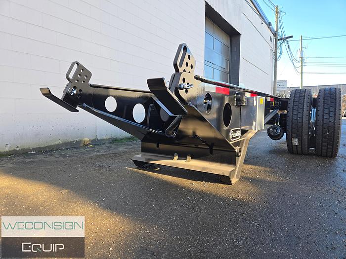 2025 Pacesetter Single Axle 3.78M Fish Mouth Booster