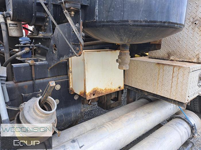 Used 2010 International 7500 SBA