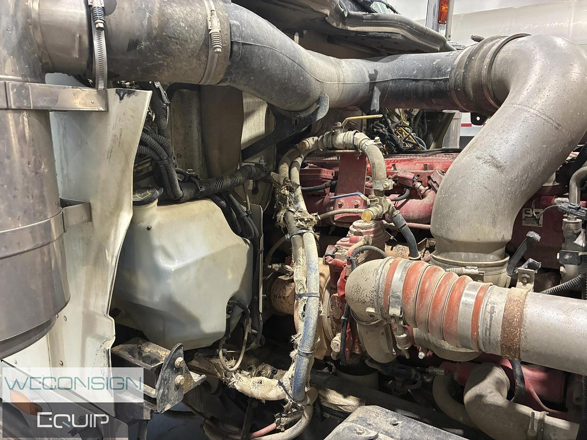 Used 2015 International Eagle Sleeper Truck