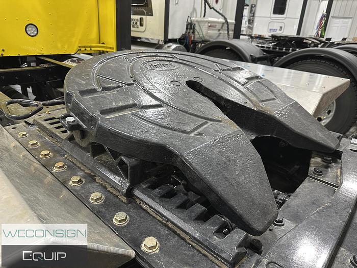 Used 2019 Kenworth W900L Sleeper Tandem Yellow