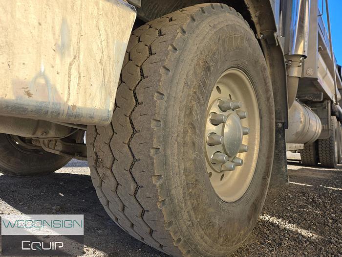 Used 2009 Peterbilt 367 TA Dump Truck