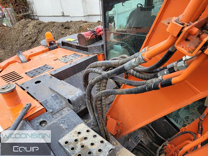 Used 2011 Hitachi ZX135US-3 Excavator