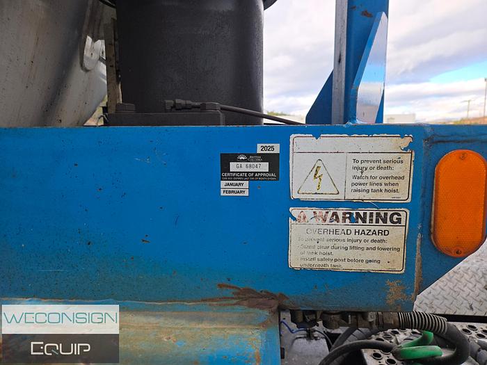 Used 2015 Kenworth T800 Tri Drive Code Semi Vac