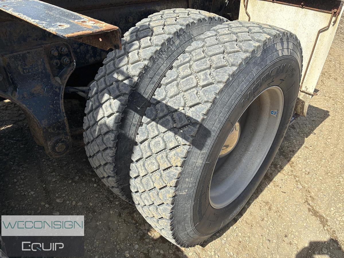 Used 2015 Kenworth T880 Crane Truck