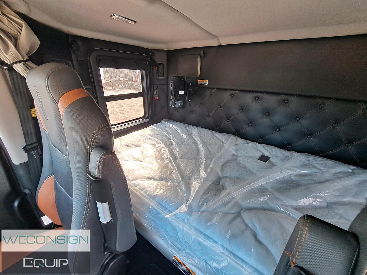 Used 2024 Kenworth W990 Sleeper Truck Tractor