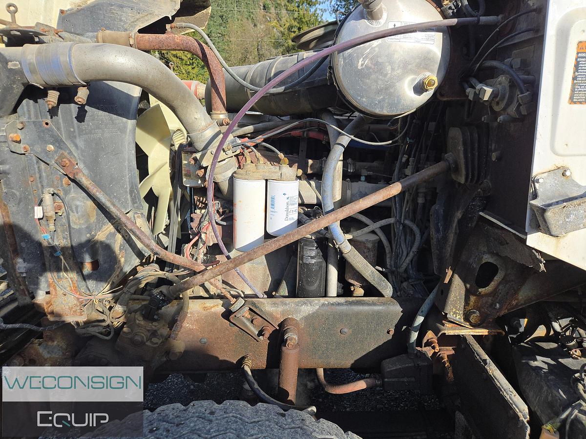 Used 1996 Mack CH613 TA Water Truck