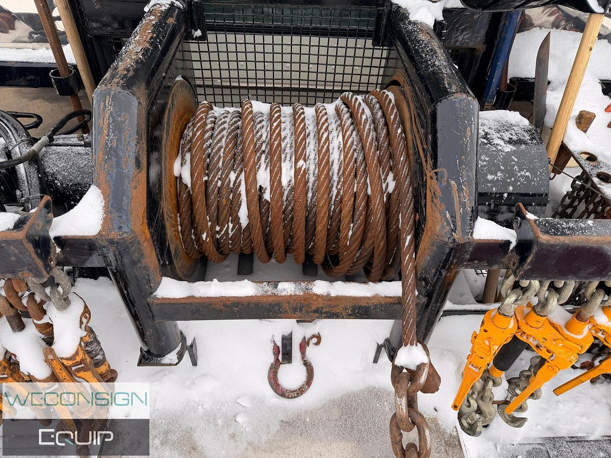 Used 2016 Peterbilt 367 Tri Drive Winch Truck