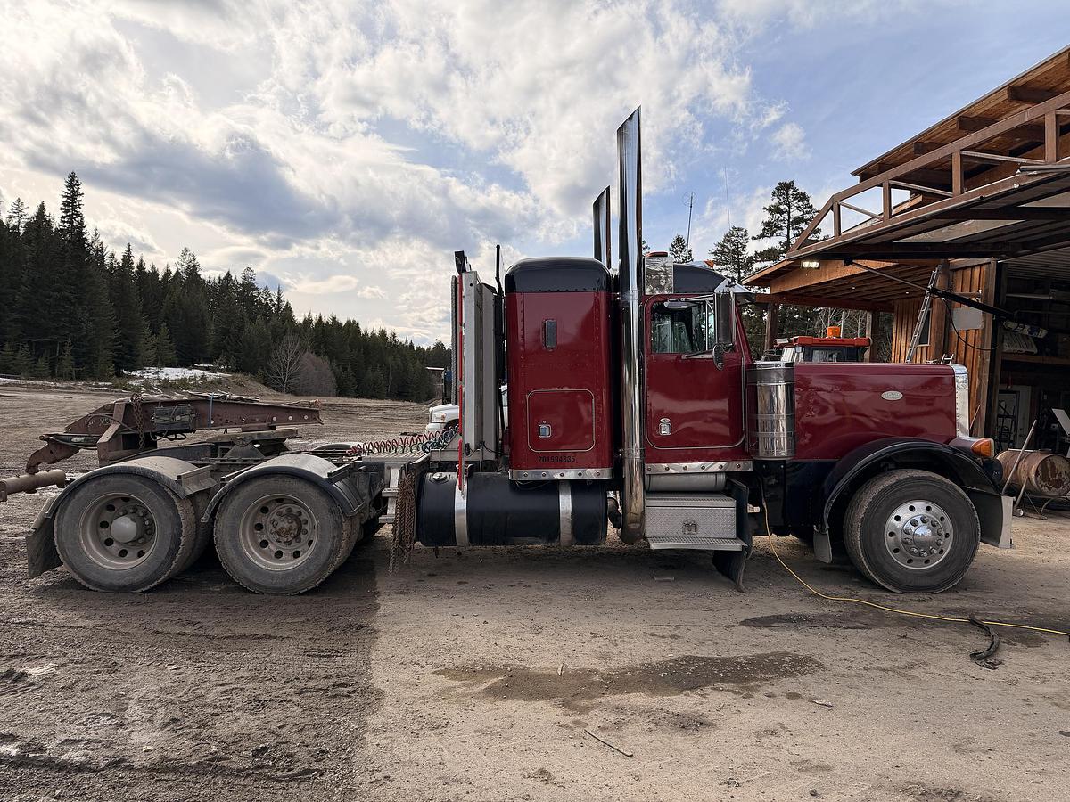 Used 1998 Peterbilt 379 Heavy Haul Truck