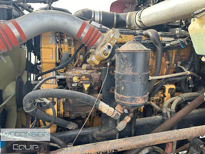 Used 2004 Kenworth T800 Picker Truck