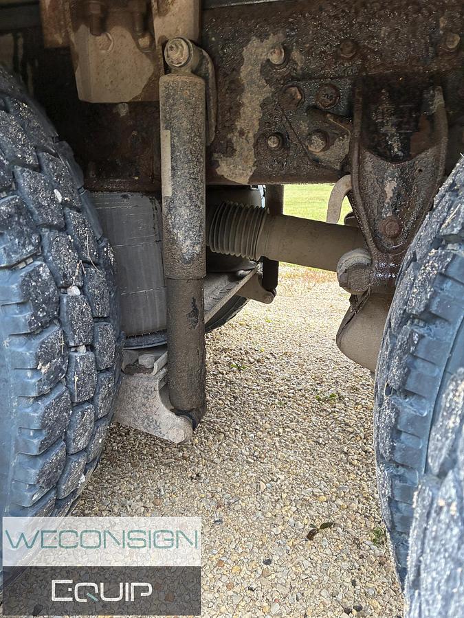 Used 2002 International 7400 SBA 6X4 Potable Water Truck