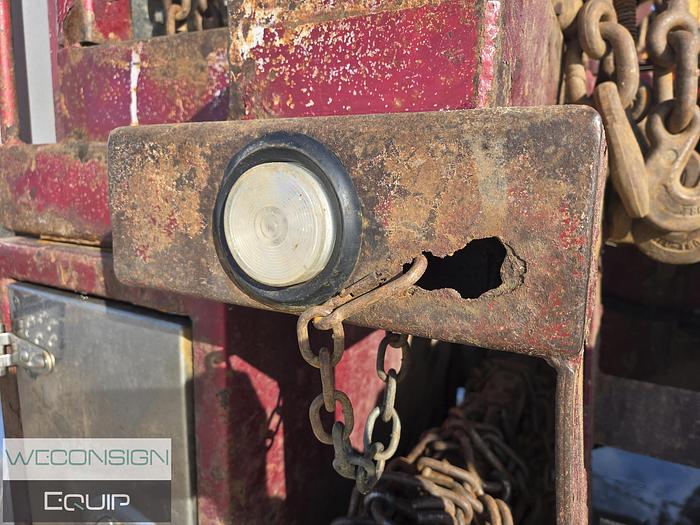 Used 2013 Peterbilt 367 Sleeper Winch Truck