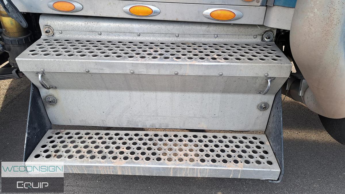 Used 2001 Kenworth W900B