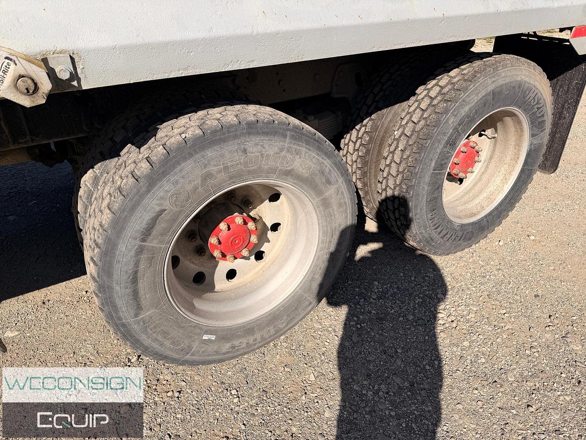 Used 1997 Freightliner USF-1E TA Dump Truck
