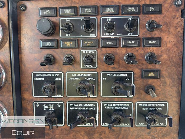 Used 2004 Kenworth T800 36Ton Knuckle Picker