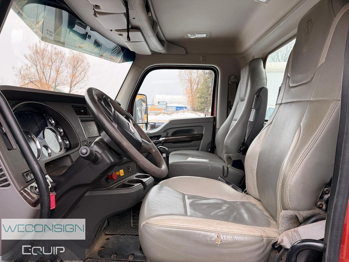 Used 2017 Kenworth T880