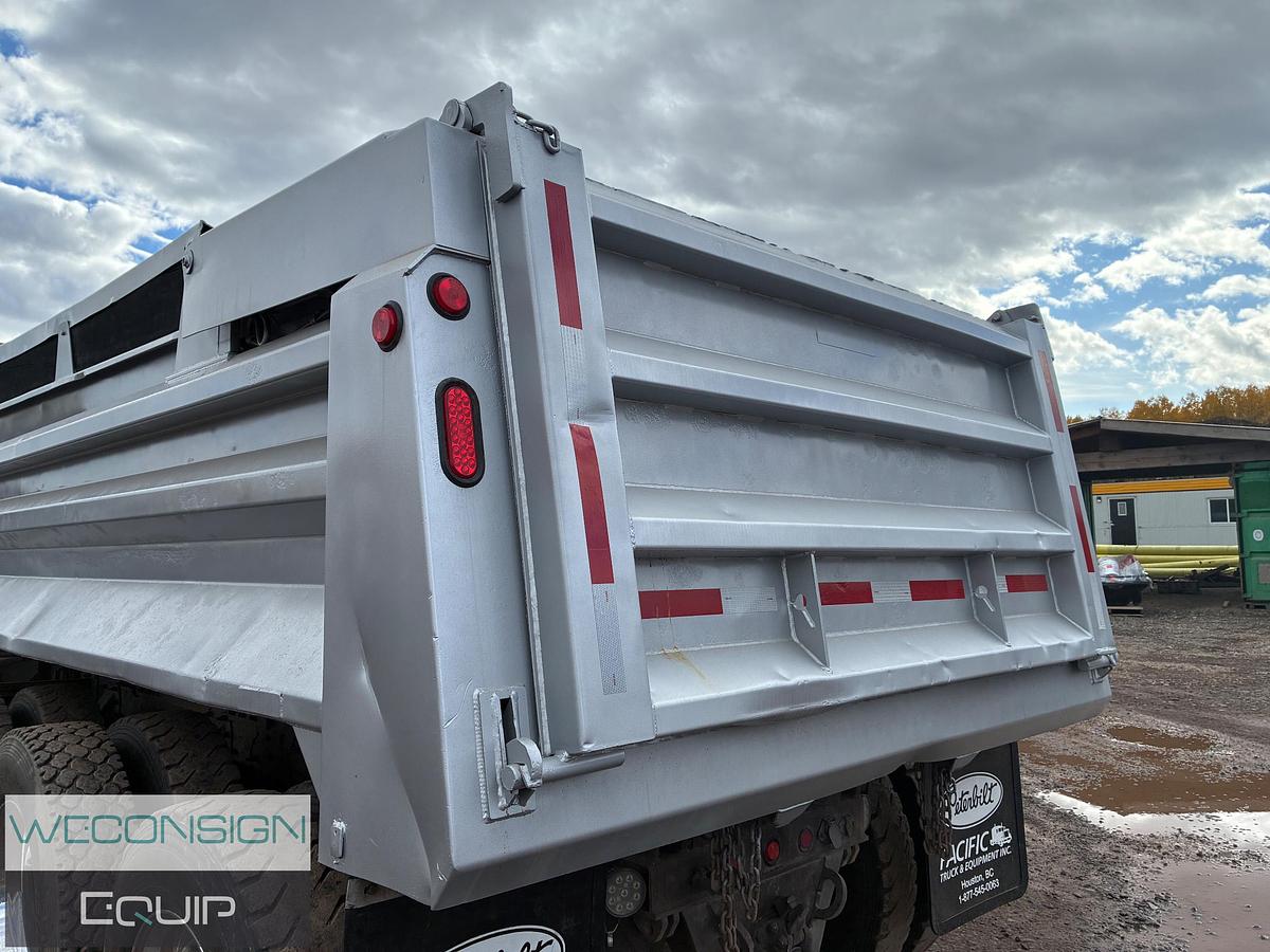 Used 2014 Peterbilt 367 Dump Truck