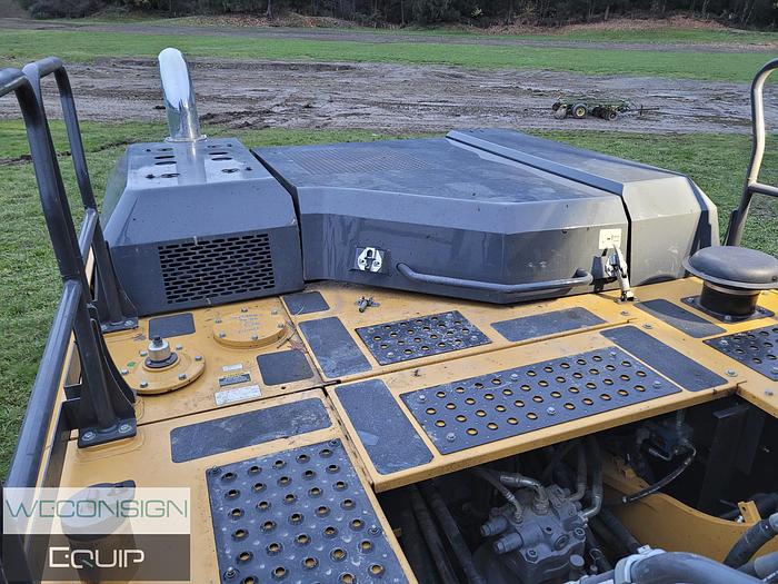 Used 2022 John Deere 350G LC Excavator