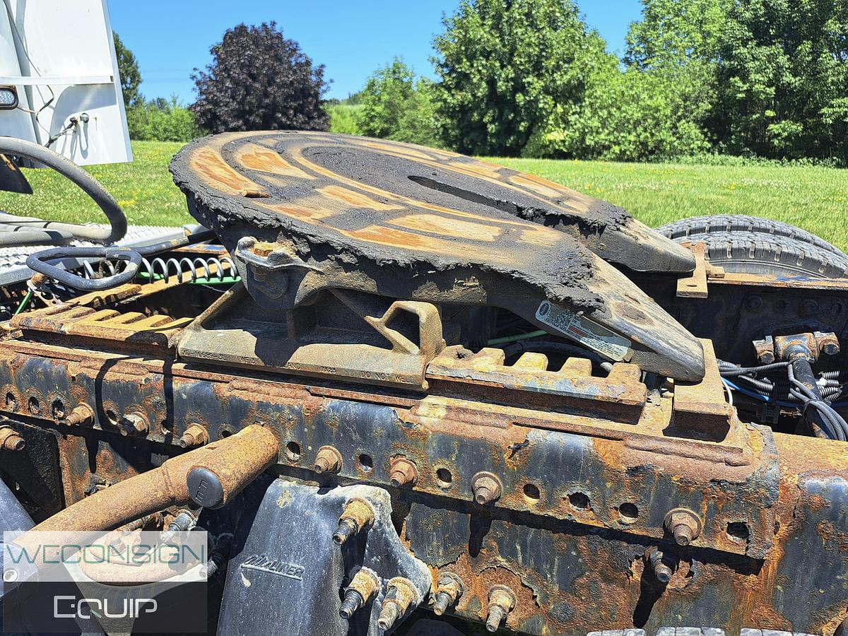 Used 2020 Freightliner Coronado Sleeper Truck Tractor