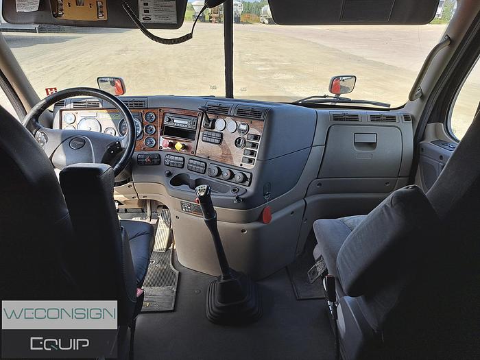 Used 2015 Freightliner Cascadia HWY Truck Tractor
