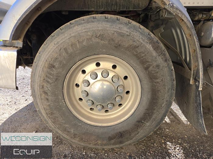 Used 2009 Peterbilt 367 TA Dump Truck