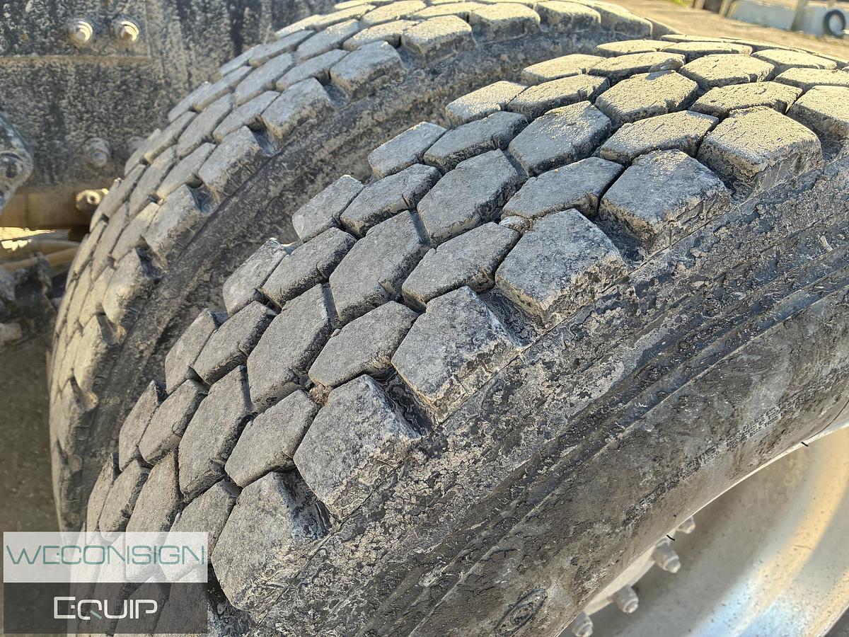 Used 2014 Peterbilt 384