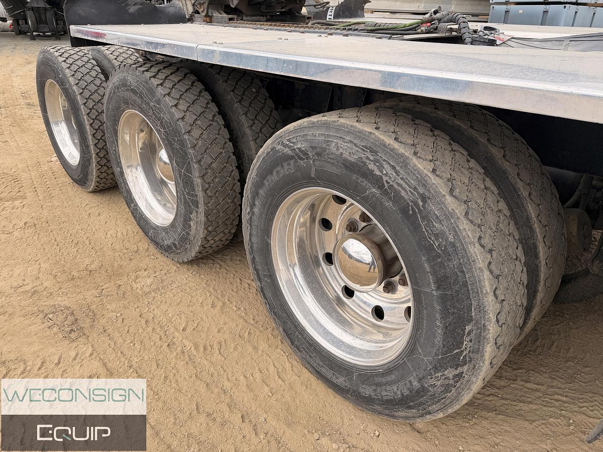 Used 2009 Kenworth T800 Winch Truck
