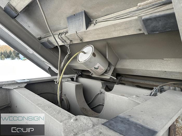 Used 2012 East Genesis End Dump