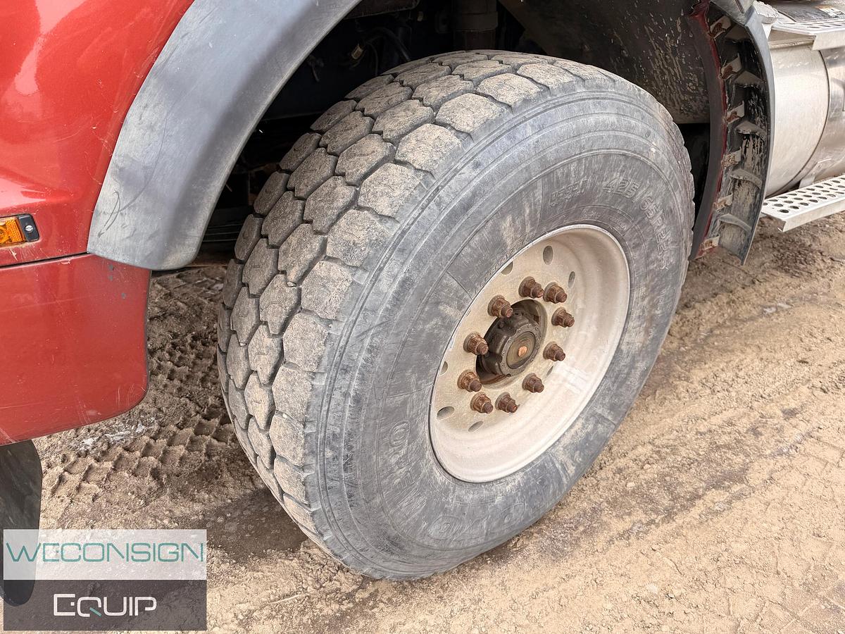 Used 2017 Kenworth T880