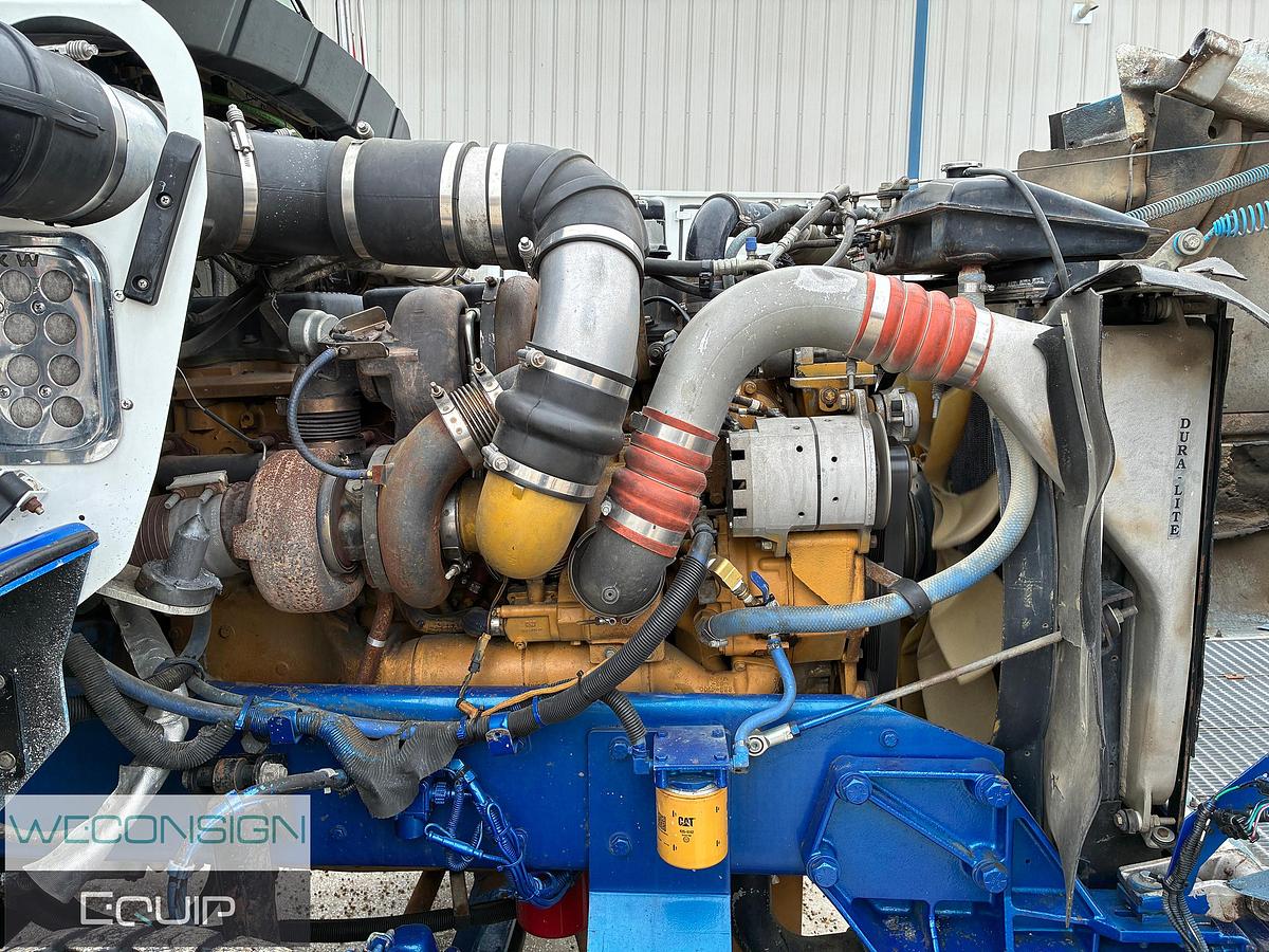 Used 2005 Kenworth T800 Tandem Winch Truck