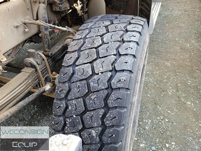 Used 2019 Peterbilt 367 Tandem Roll Off Truck