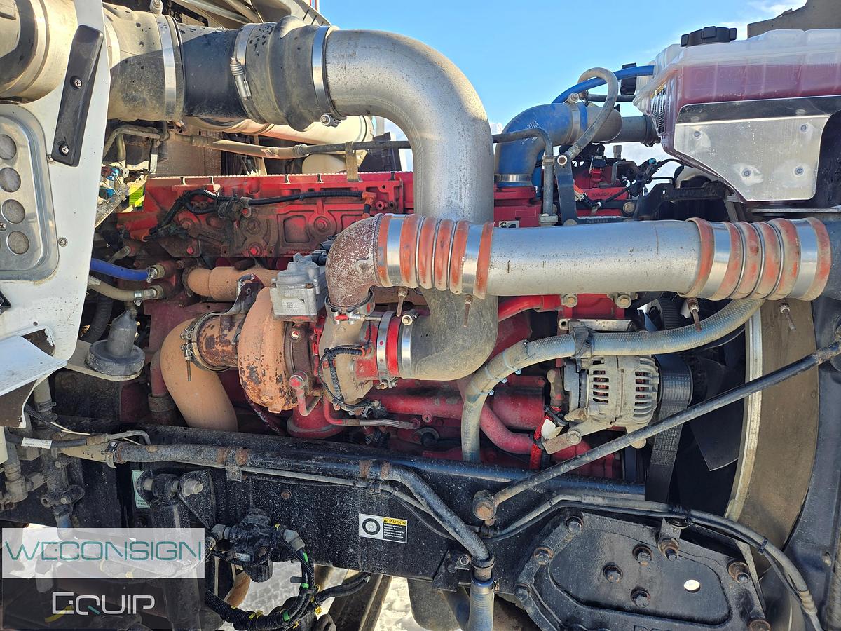 Used 2019 Kenworth T800 Winch Truck