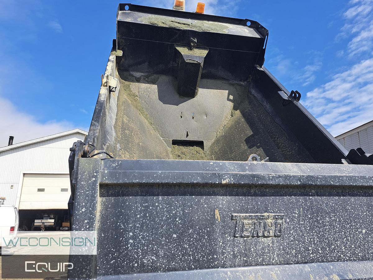 Used 2012 Freightliner M2