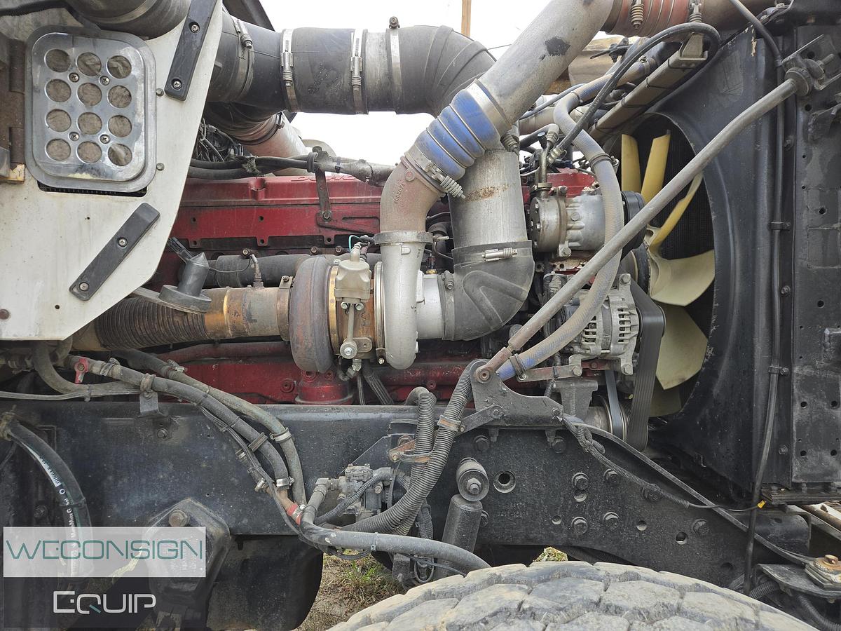 Used 2006 Kenworth W900B Sleeper Truck Tractor