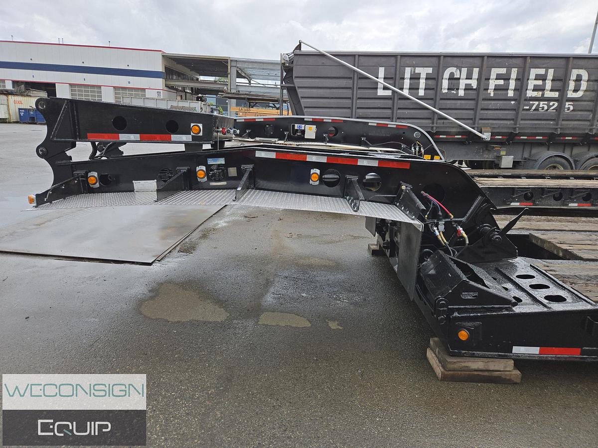 Used 2005 K-Line 60 Ton Lowbed Trailer and Jump Jeep