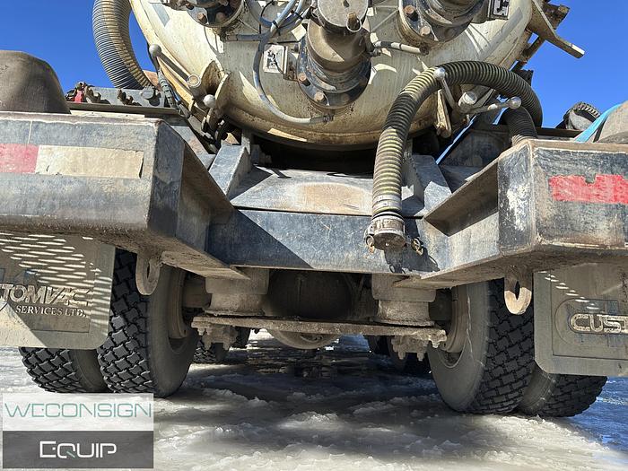 Used 2014 Freightliner Coronado 122SD - #02034