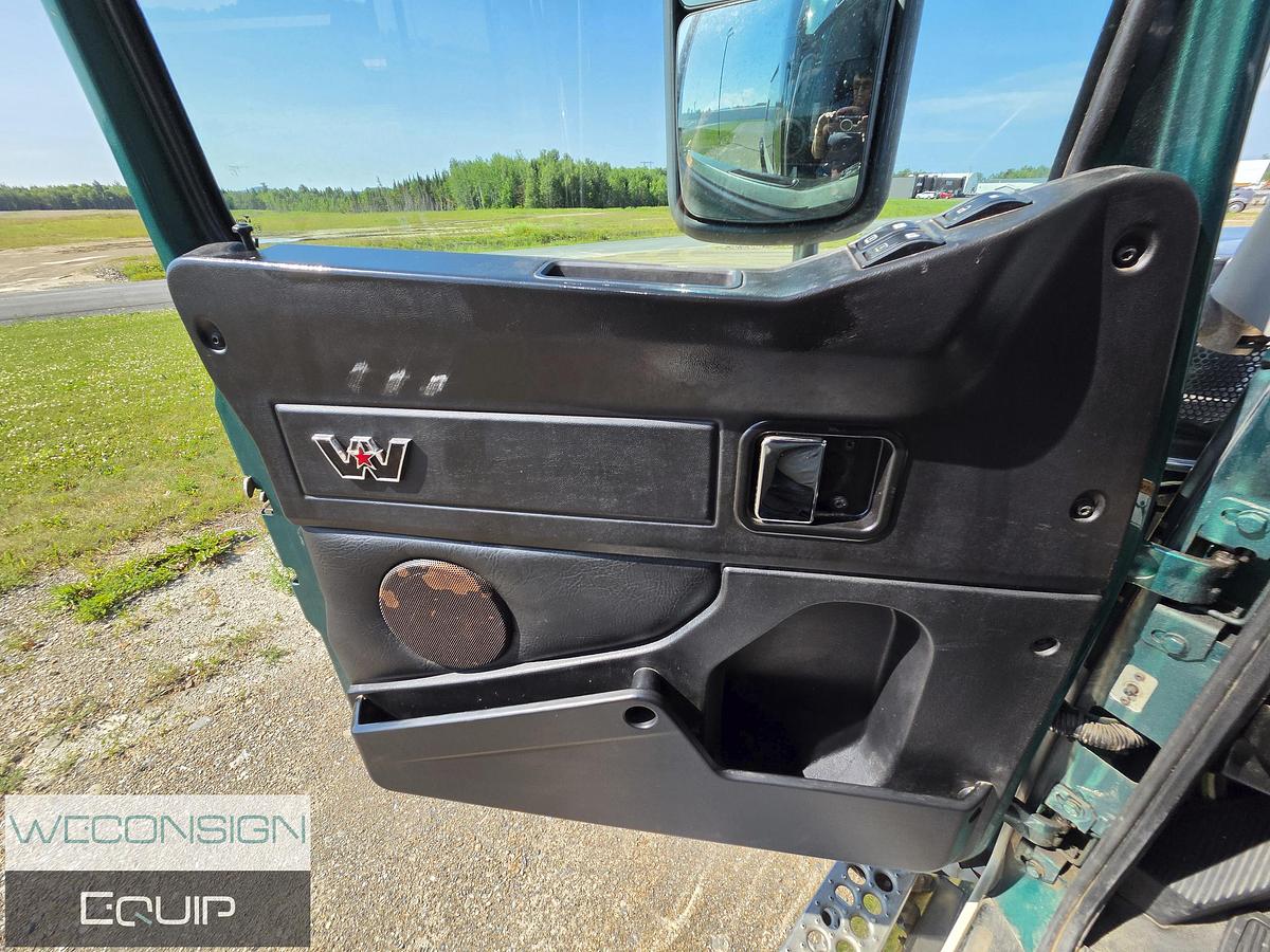Used 2023 Western Star 4900EX Sleeper Truck Tractor