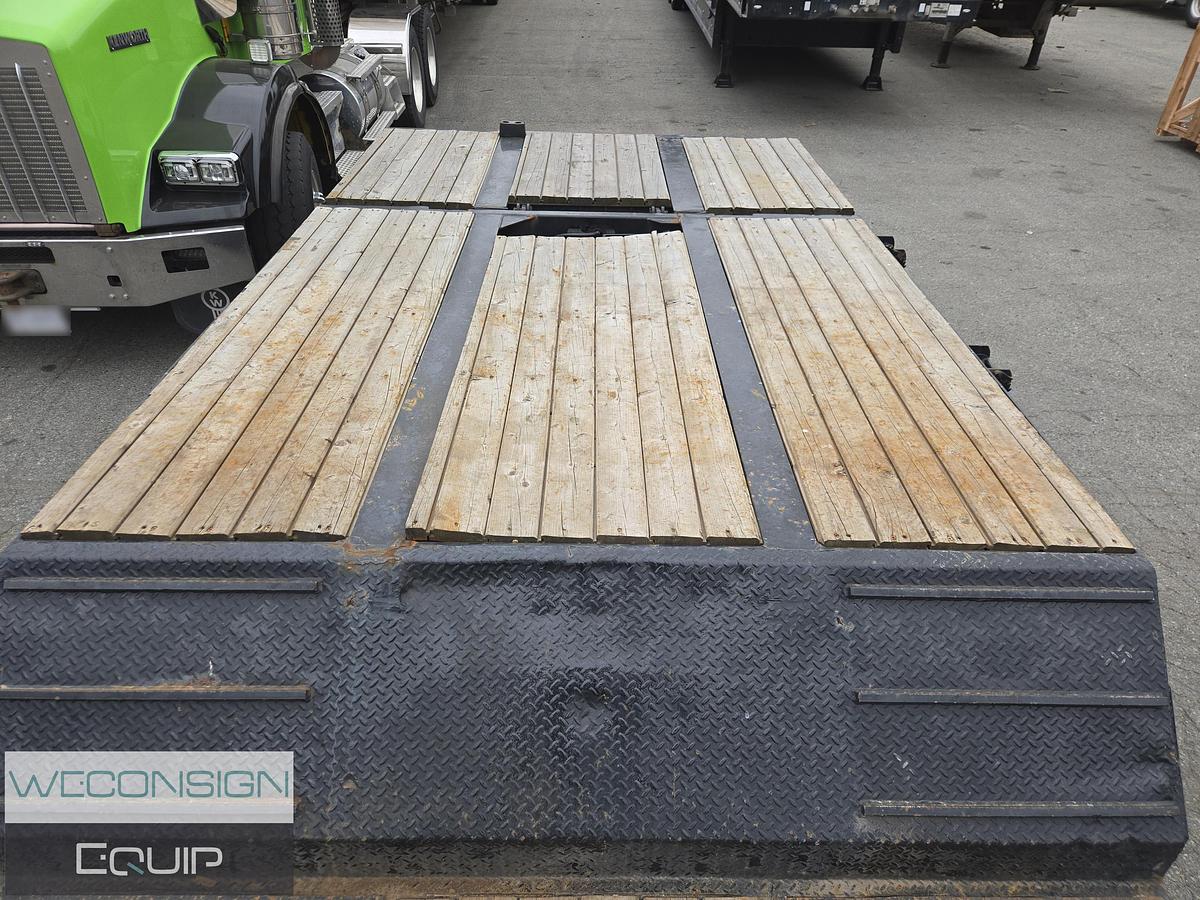 Used 2011 XL Tri-Axle RGN Lowbed