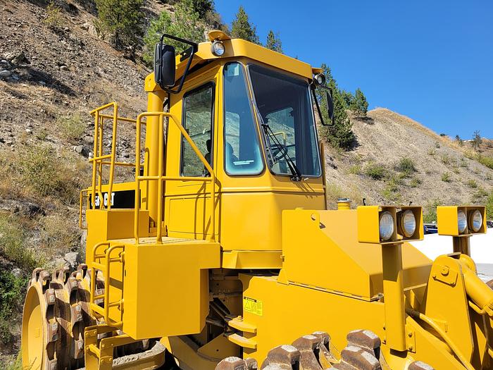 Used 1994 CAT  815B Compactor
