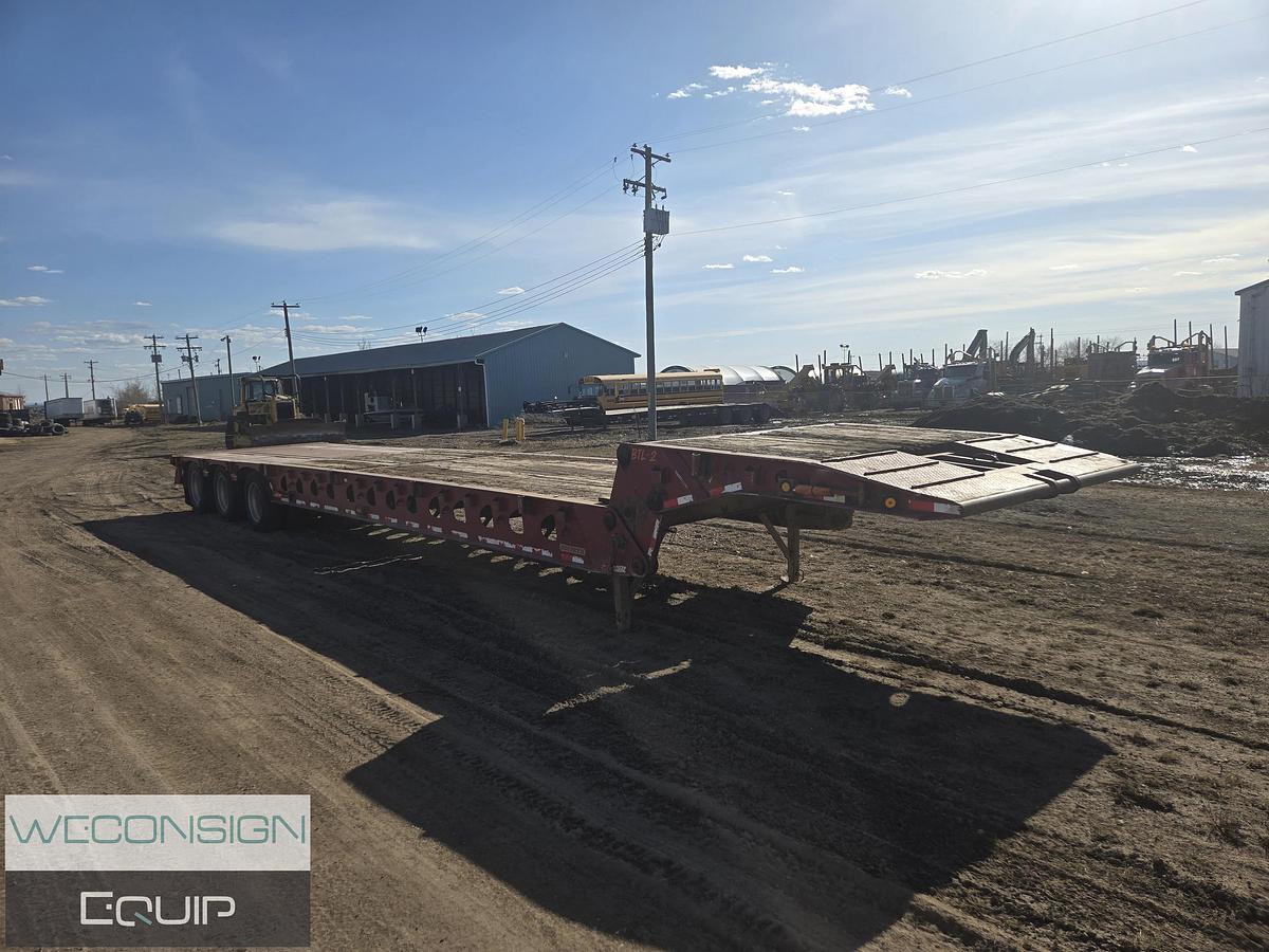 Used 2006 Doepker 40 Ton Scissorneck Trailer