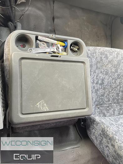 Used 2002 Nissan 2500 – Pavement Marking Vocational Truck