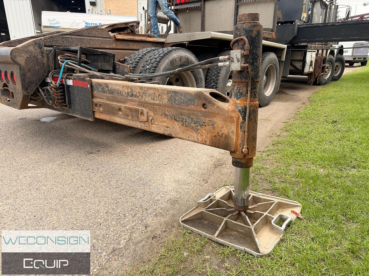 Used 2007 Freightliner FLD120SD 35 Ton Knuckle Boom Truck