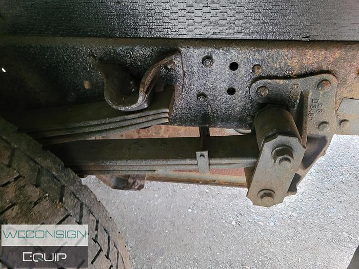 Used 2011 Isuzu NPR 18' Box/Van