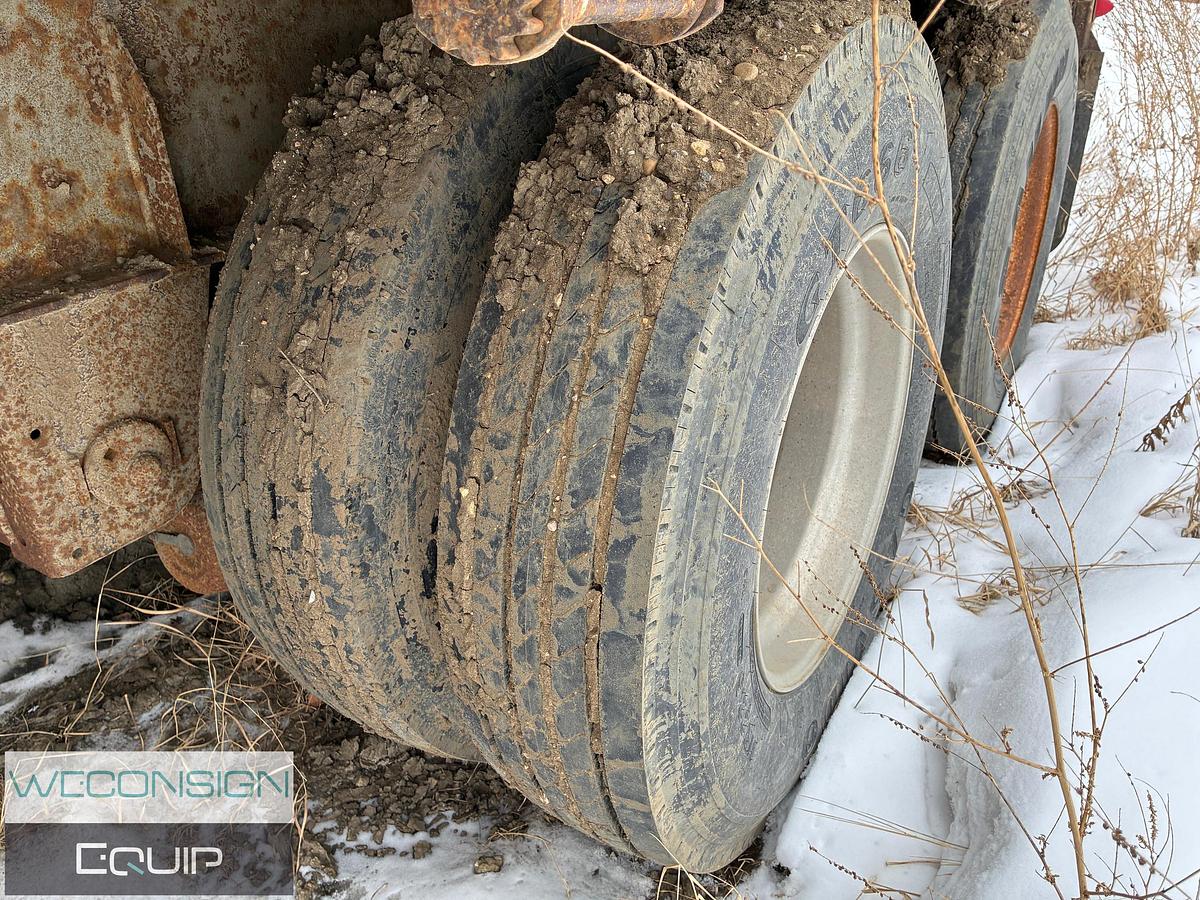 Used 2004 Doepker Super B Flat Deck 32x28