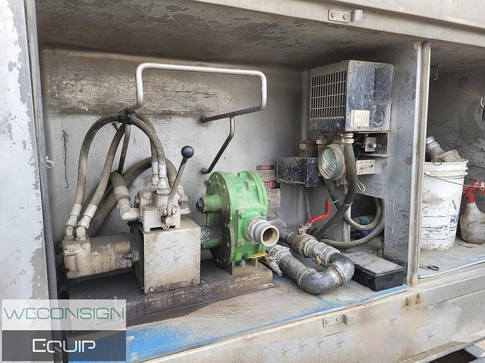 Used 2007 Freightliner Columbia Water/Tank