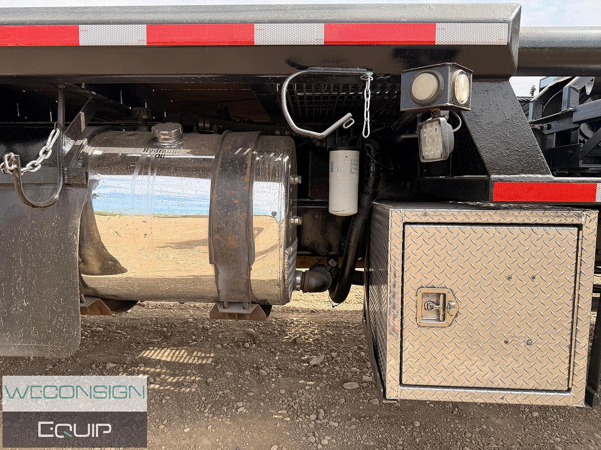 Used 2006 Kenworth C500B Bed Truck