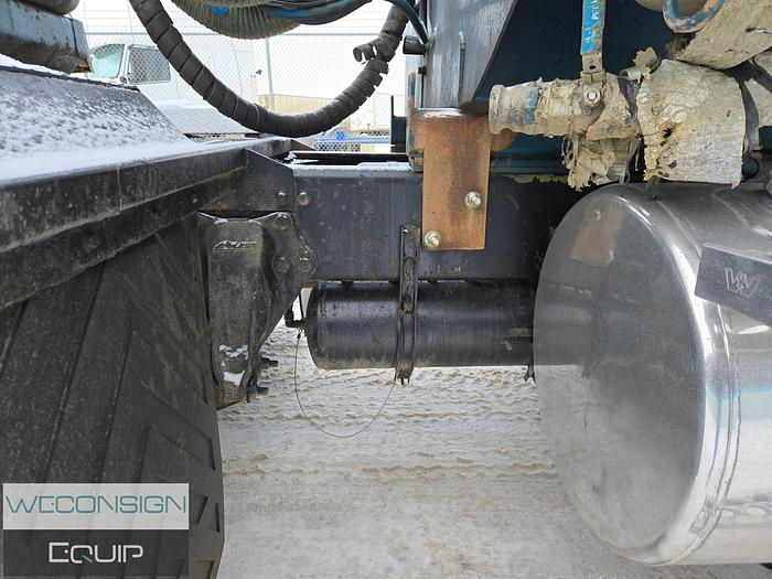 Used 2015 Western Star Tri-Drive Custom Vac Semi Vac